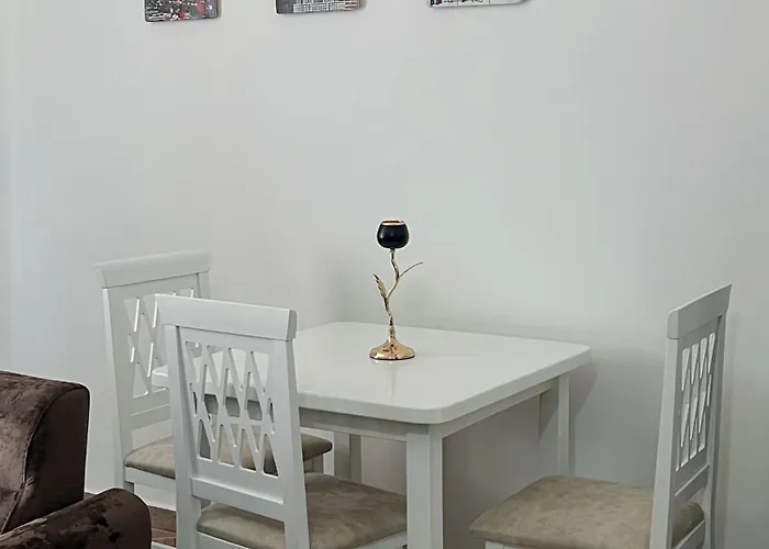 Guest Pro Albania * Тирана
